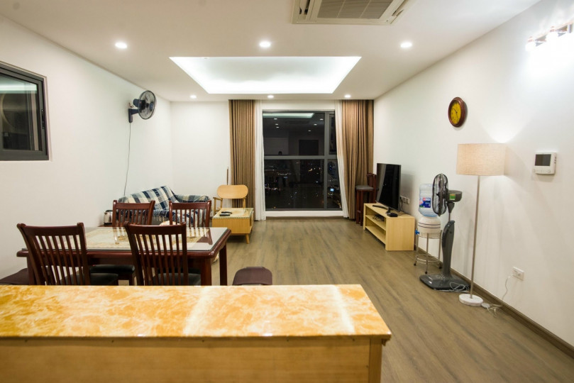 Em cho thuê căn hộ FLC 265 Cầu Giấy 3PN2WC 116m2, giá 19.5tr/tháng. Liên hệ: 0944076068