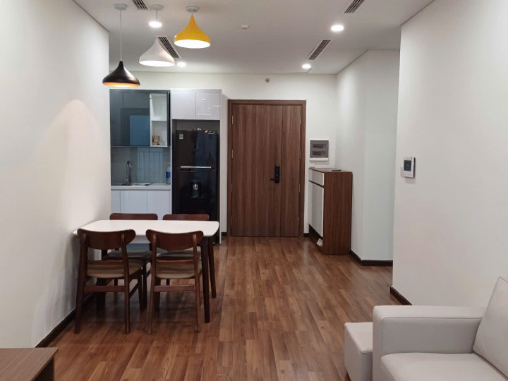 Chính chủ cần bán gấp căn hộ S04, DT 77m2, tầng 17, view nội khu, tại Mipec Xuân Thủy, Cầu Giấy