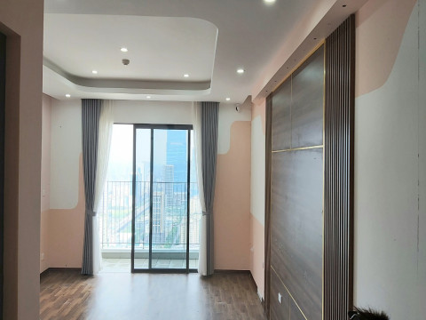 Cho thuê chung cư tòa C5 Vinhome D'Capitale Trần Duy Hưng căn 1PN cơ bản giá 10.5tr