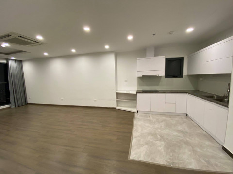 Cho Thuê Căn Hộ 3PN Nội Thất Cơ Bản Chung Cư VInhomes Green Bay Mễ Trì Giá 13tr