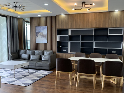 Cho thuê căn 3PN full nội thất giá 17tr tại Vinhome Green Bay - Mễ Trì