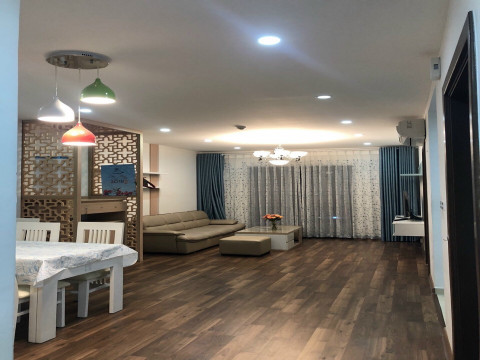 Cho thuê Chung Cư Goldmark City Hồ Tùng Mậu căn 2PN Full giá 13,5tr
