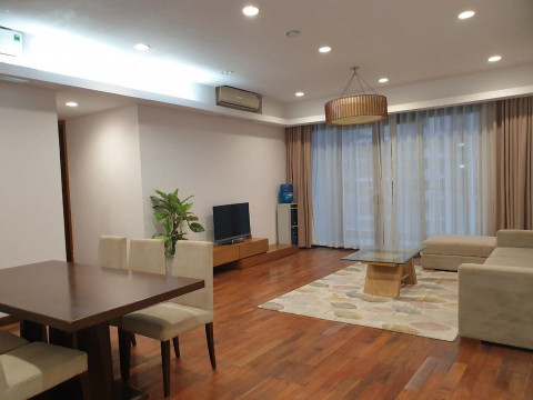 Em cần nhượng lại căn hộ ở Chelsea Park Trung Kính, 3 phòng ngủ, 2 vệ sinh, Full nội thất, Giá chỉ có 5xx tỷ