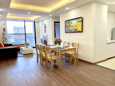 Căn hộ 2 phòng ngủ, Full nội thất, 80m2 giá chỉ 7.2 tỷ bao phí tại Vinhome Gardenia.