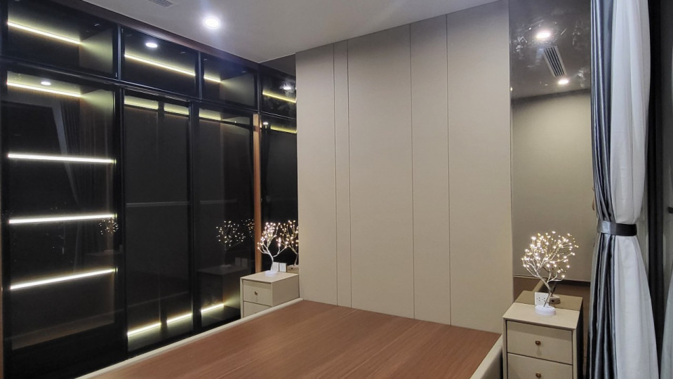 Cho thuê CC Center Point - Cầu Giấy, 103m, 3n2vs Chỉ 18 triệu