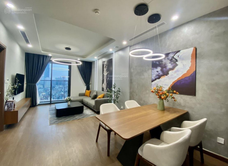 Chính chủ cần bán căn hộ 106m2 tầng 12 3PN full nội thất chung cư Tràng An Complex Hoàng Quốc Việt