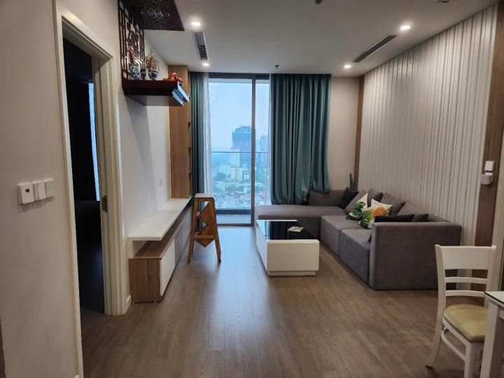 Bán gấp căn 2n 78m2 tầng trung sẵn sổ đỏ giá 9,x tỷ có thương lượng