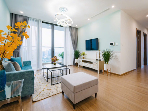 Cho thuê CC Vinhome Sky Lake - Phạm Hùng căn 4PN full nội thất giá 2600$
