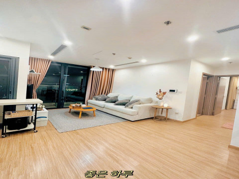 Cho thuê CC Vinhome Sky Lake - Phạm Hùng căn 2PN full nội thất giá 17tr