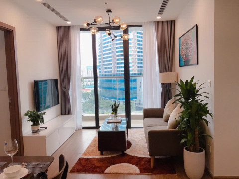Cần cho thuê căn 2PN đủ đồ vip 5A - S1 Vinhomes SkyLake với giá đề xuất 18 triệu/tháng