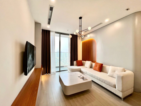 Bán gấp căn 2n 78m2 tầng trung sẵn sổ đỏ giá 9,x tỷ có thương lượng