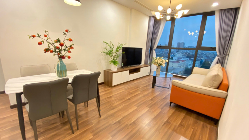 Chính chủ cho thuê căn hộ Mipec Rubik 360, 2 ngủ 85m2, đầy đủ nội thất, view đẹp. LH 0966776462
